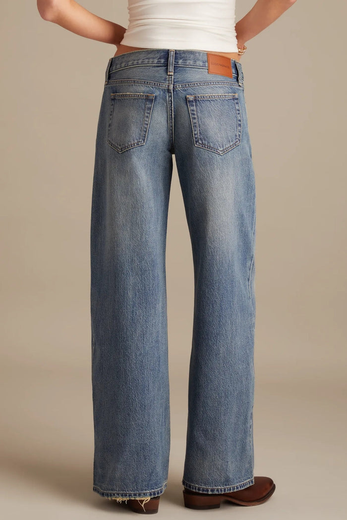 [150926-420] WOMENS LUCKY BRAND SUPER LOW RISE ULTRA WIDE - GET LOW WASH rubbersoled