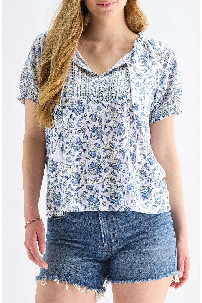 [159549-460] WOMENS LUCKY BRAND SHORT SLEEVE NOTCH NECK - BLUE MULTI rubbersoled