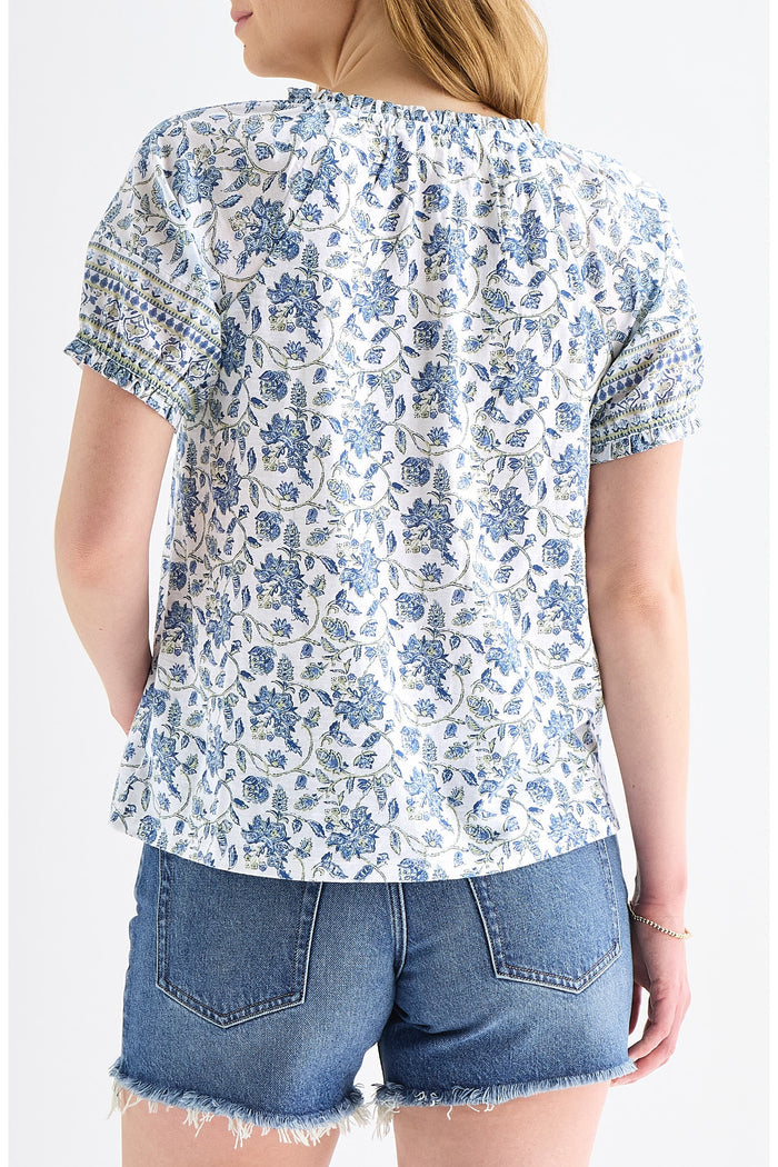 [159549-460] WOMENS LUCKY BRAND SHORT SLEEVE NOTCH NECK - BLUE MULTI rubbersoled