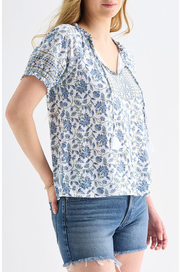 [159549-460] WOMENS LUCKY BRAND SHORT SLEEVE NOTCH NECK - BLUE MULTI rubbersoled
