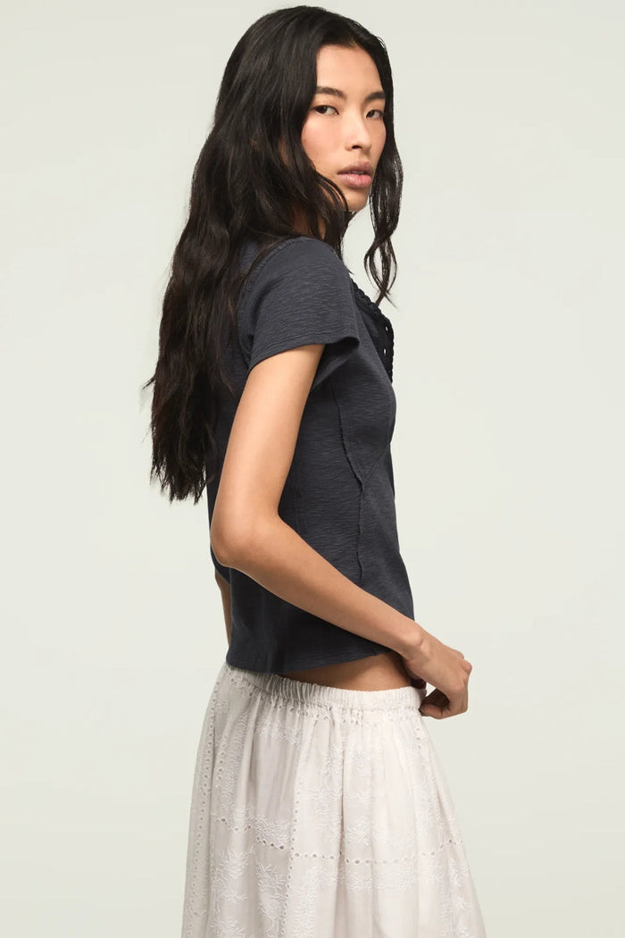 [167405-410] WOMENS LUCKY BRAND CROCHET TRIM SHORT SLEEVE HENLEY - INDIA INK rubbersoled