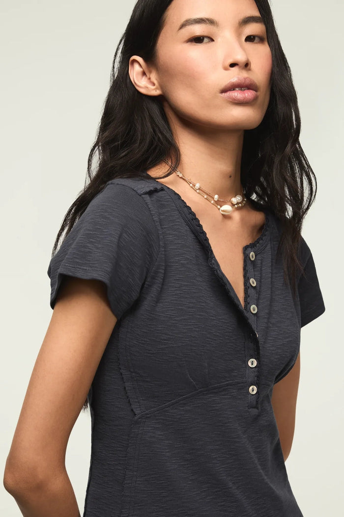 [167405-410] WOMENS LUCKY BRAND CROCHET TRIM SHORT SLEEVE HENLEY - INDIA INK rubbersoled
