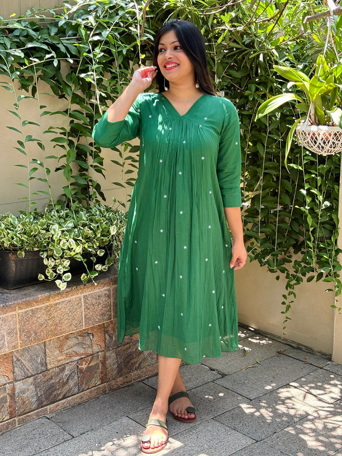 Green mul cotton Alia cut kurti with floral thread embroidery detailings MBS-862