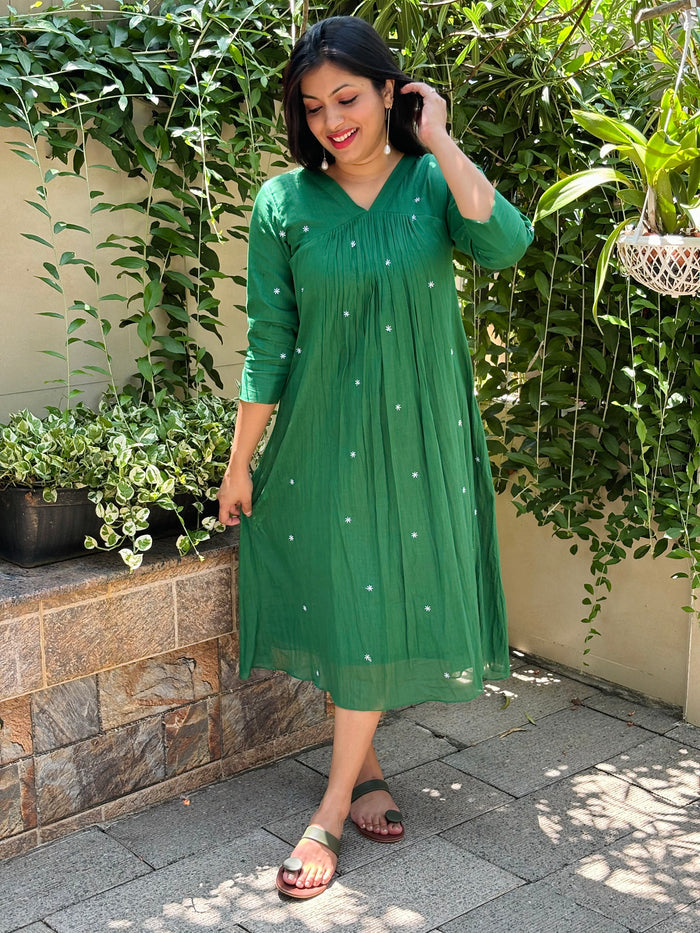 Green mul cotton Alia cut kurti with floral thread embroidery detailings MBS-862