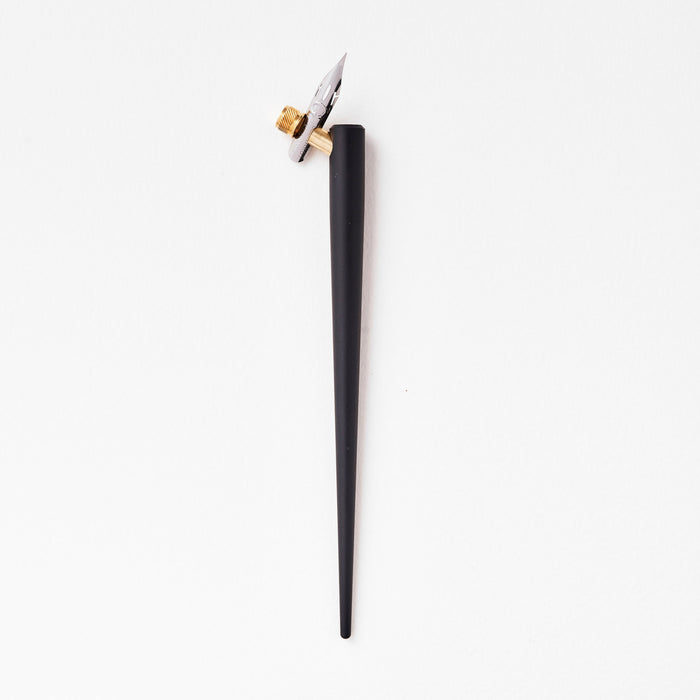 The Original Flourish Oblique Calligraphy Pen in Black
