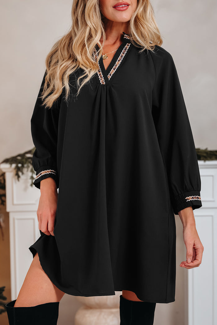 Black Contrast Trim V Neck Bracelet Sleeve Shift Mini Dress Shewin