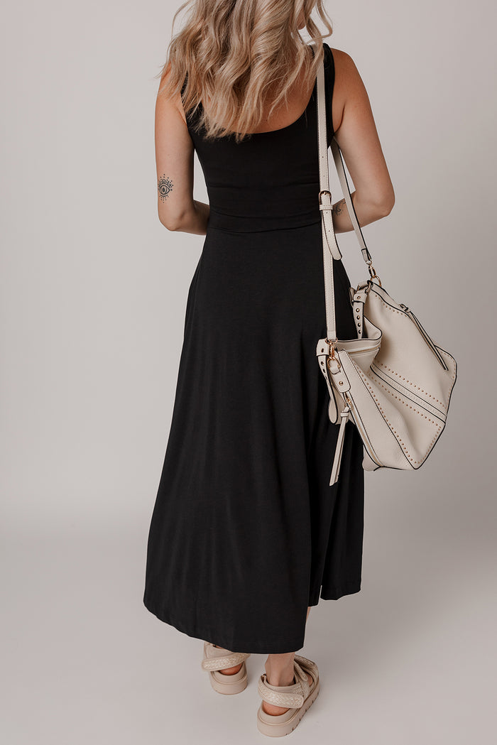Black Sleeveless Scoop Neck Flared Split Midi Dress Shewin