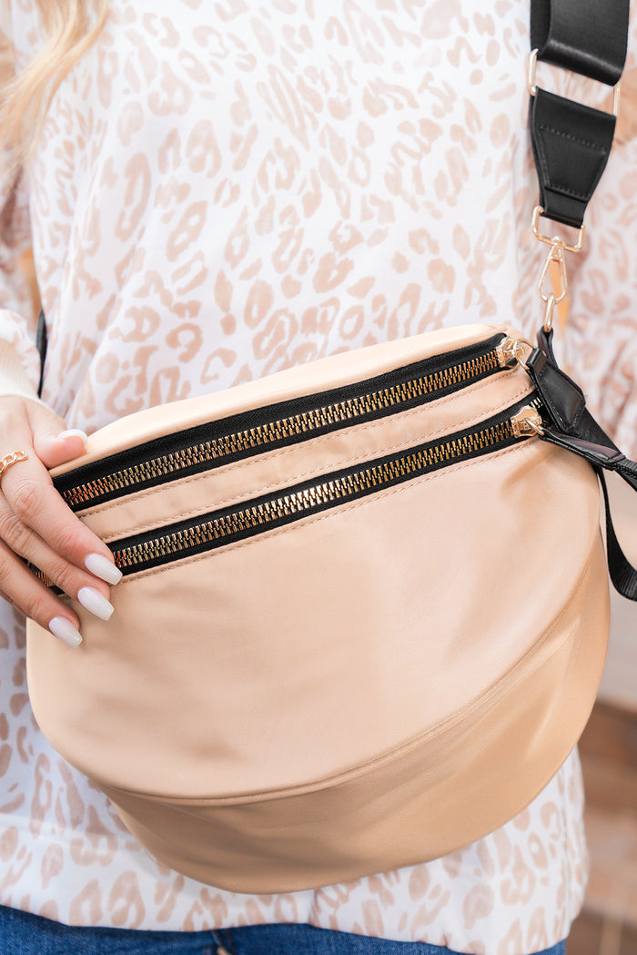 Black Wide Strap Zipper Crossbody Bag Shewin