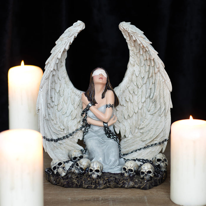 CAPTIVE SPIRIT KNEELING - Figurine Spiral USA