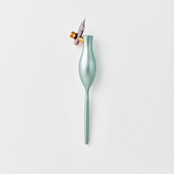 The Carrot oblique calligraphy pen in Seaglass