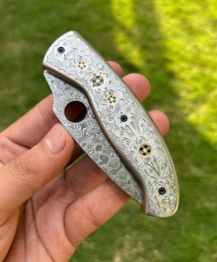 Custom Handmade Damascus steel Blade EDC Folding Pocket Knife cskforged