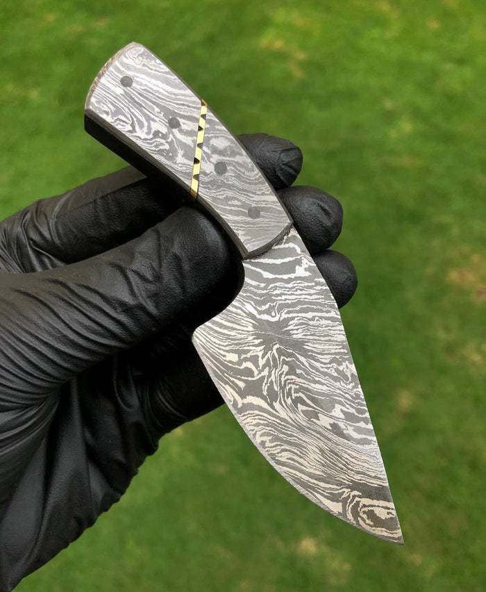 Custom Handmade Full Tang Damascus EDC knife cskforged