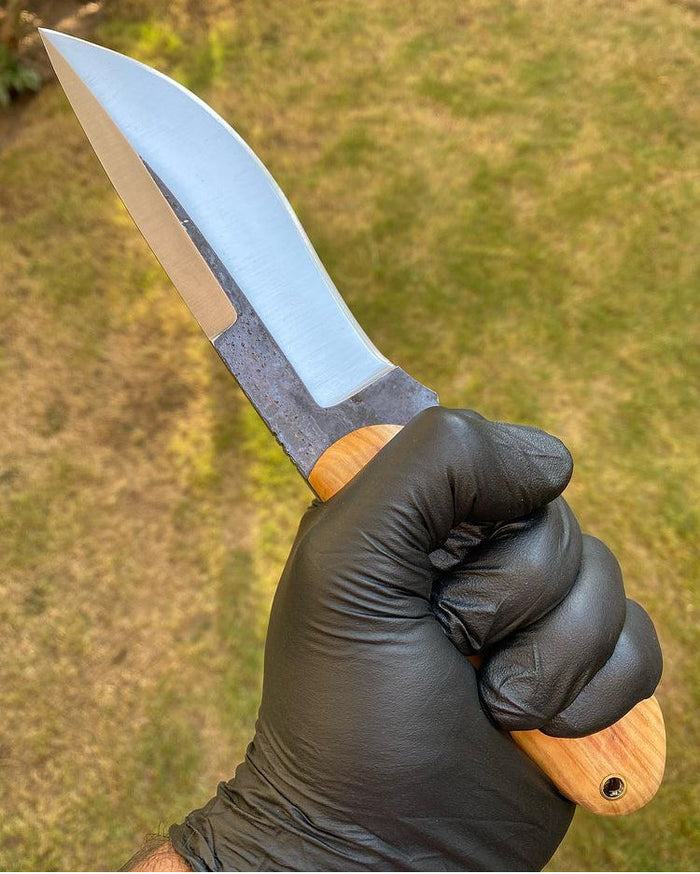 Custom Handmade High Carbon Steel Hunting Knife cskforged