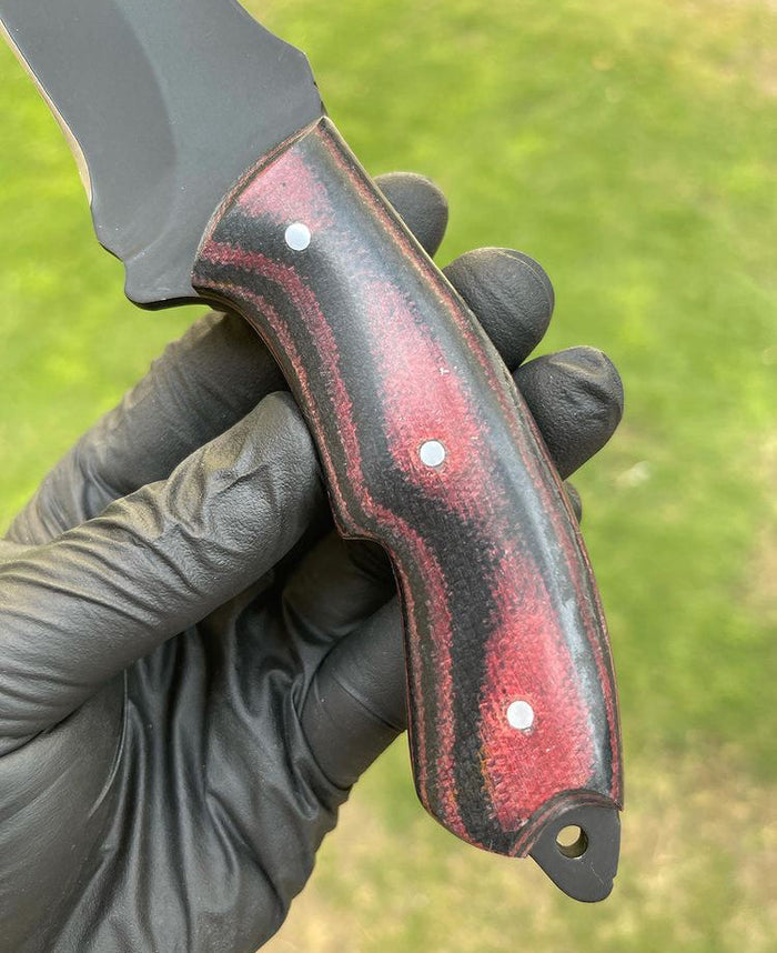 Custom made D2 steel EDC Hunting powder coated blade knife cskforged