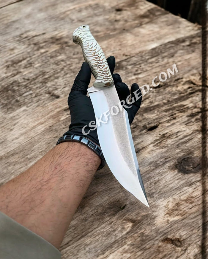 D2 Steel Custom Hunting Blade Knife with Pine Cone Handle cskforged