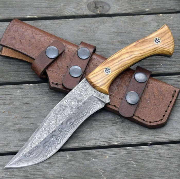 DAMASCUS Hunting KNIFE WITH EXOTIC OLIVE WOOD HANDL cskforged