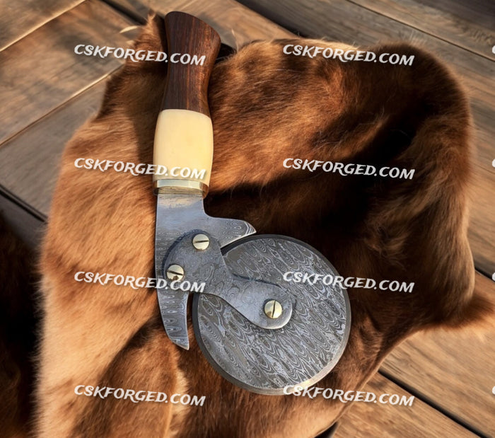 Damascus Steel Wheel Pizza Cutter-Best for Home & Professional Chefs cskforged