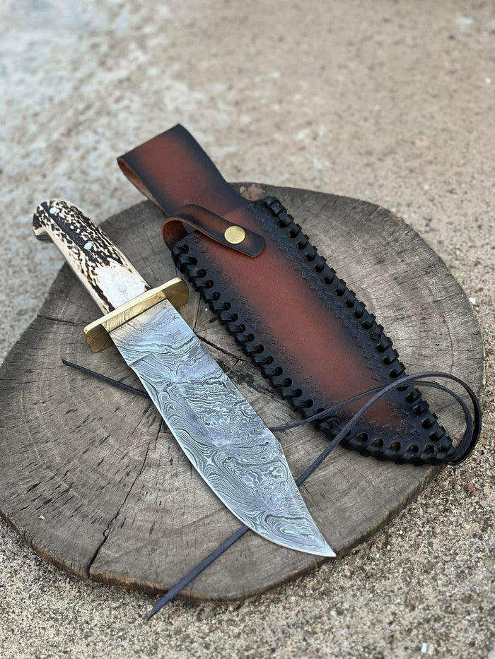Deluxe Dundee Hunting Knife with Full Tang Damascus Steel Blade and Antler Handle cskforged