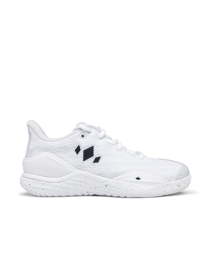 Standard / White / M 3.5 / W 5.0