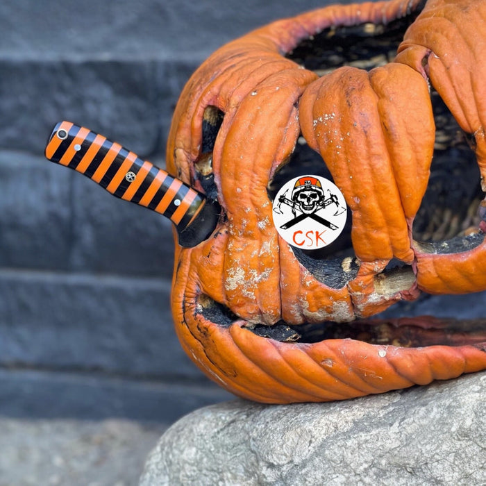 Halloween Custom Black-and-Orange Striped Hunting Knife cskforged