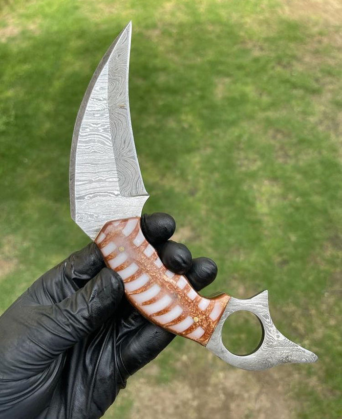 Handmade Damascus karambit knife cskforged