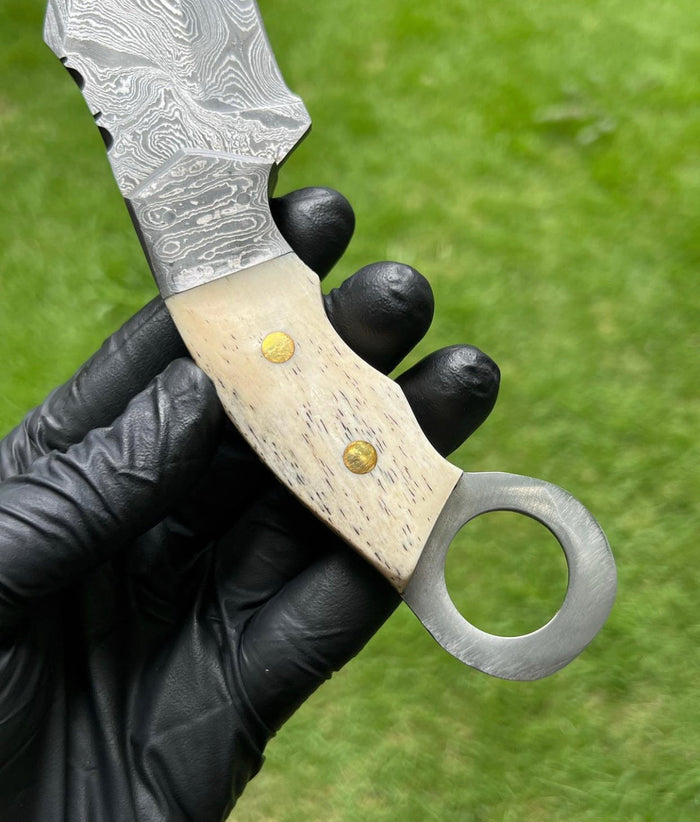 Handmade Damascus karambit knife cskforged