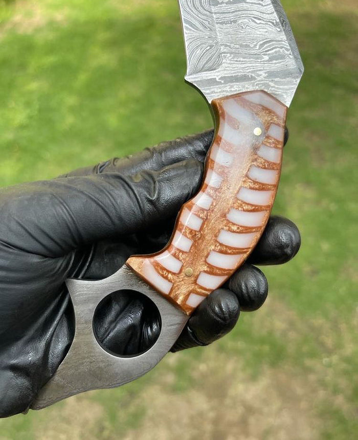 Handmade Damascus karambit knife cskforged