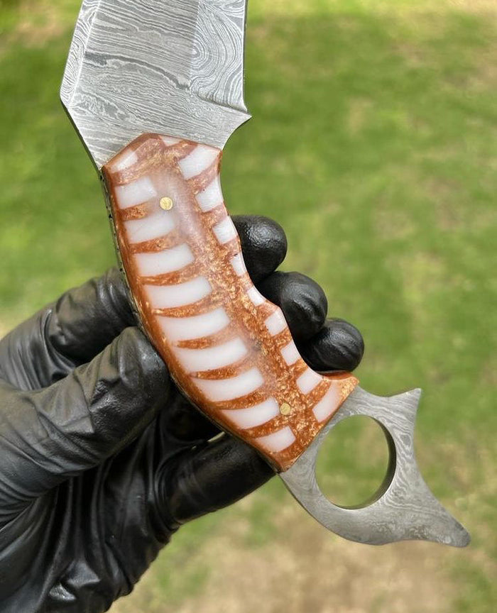 Handmade Damascus karambit knife cskforged
