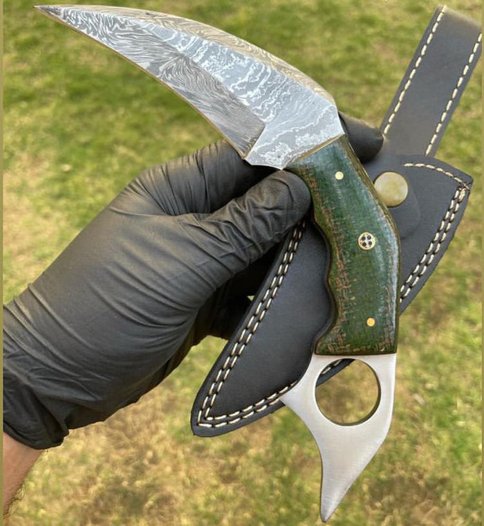 Handmade Damascus steel karambit knife cskforged