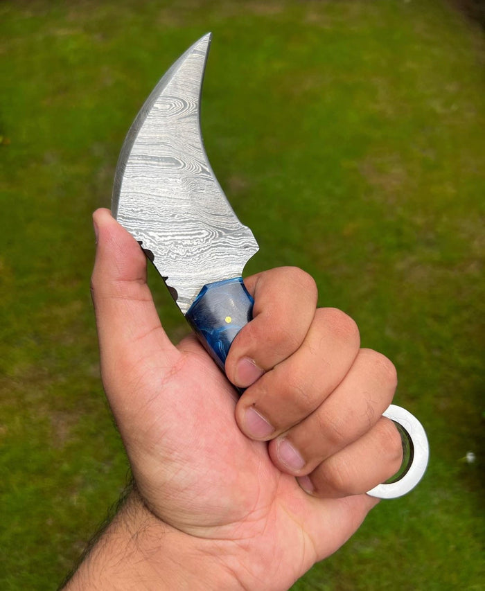 Handmade Damascus steel karambit knife cskforged