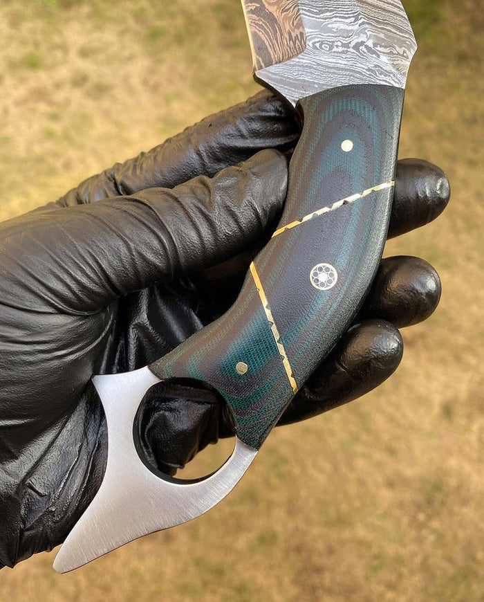 Handmade Damascus steel karambit knife cskforged