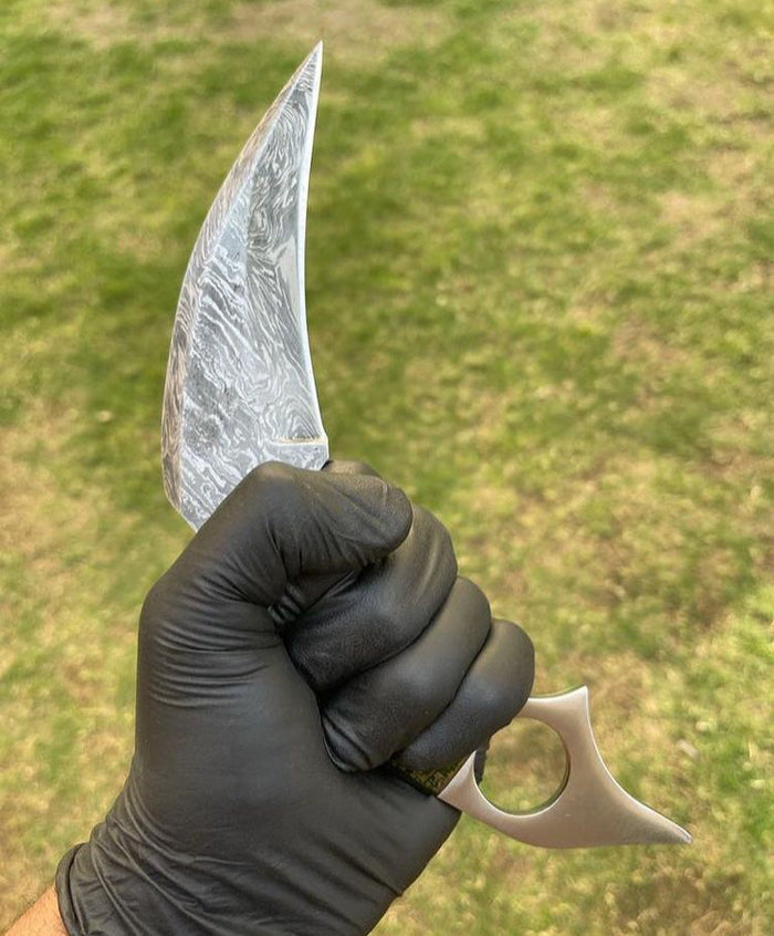 Handmade Damascus steel karambit knife cskforged