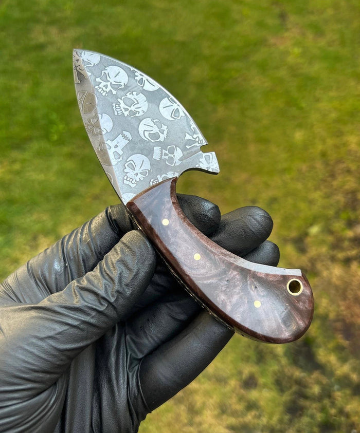 Handmade High Carbon Skull Etched Hunting Knife cskforged