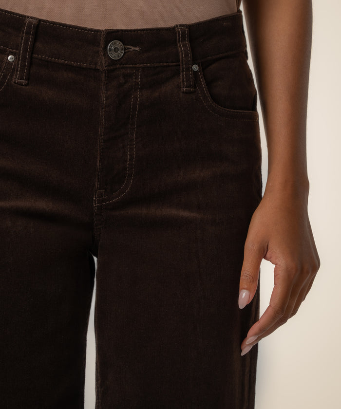 Jean Corduroy High Rise Wide Straight Leg in Brownie