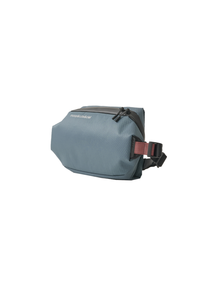 maap&côte&ciel Sling Bag