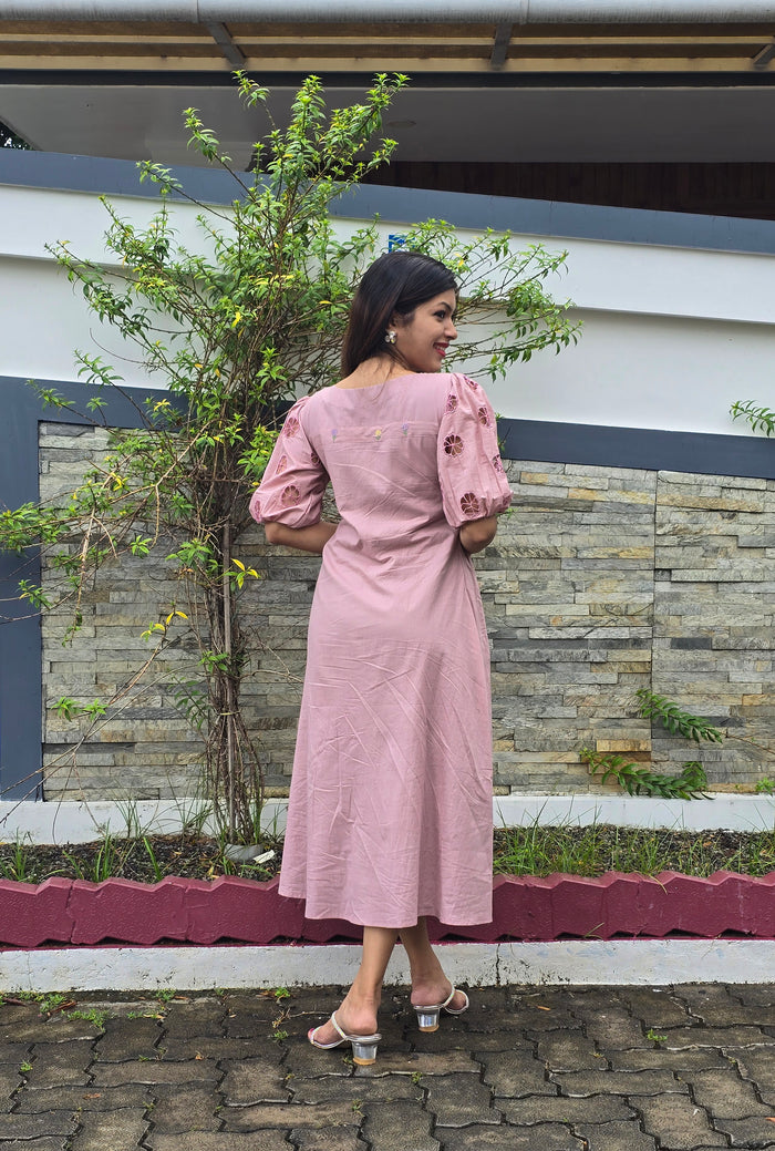 Mauve  shaded ultra soft mul cotton dress/kurti with cutworked sleeves and thread worked yoke MBS-420