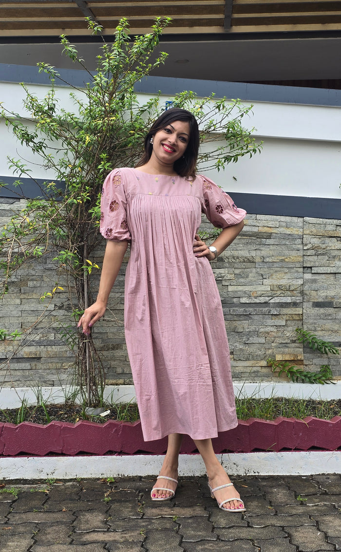 Mauve  shaded ultra soft mul cotton dress/kurti with cutworked sleeves and thread worked yoke MBS-420