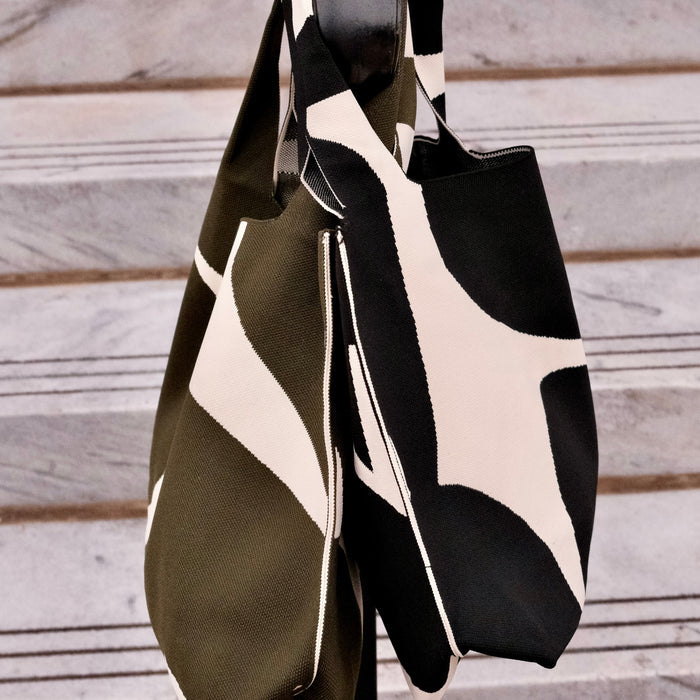 MOOdy Green Signature Tote A Bag Concept