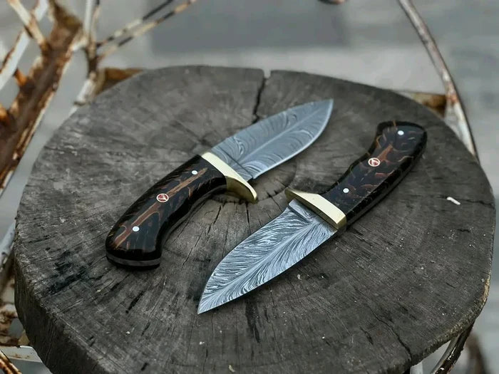 Pair of custom handmade damascus steel feather pattern hunting knives With leather sheath cskforged