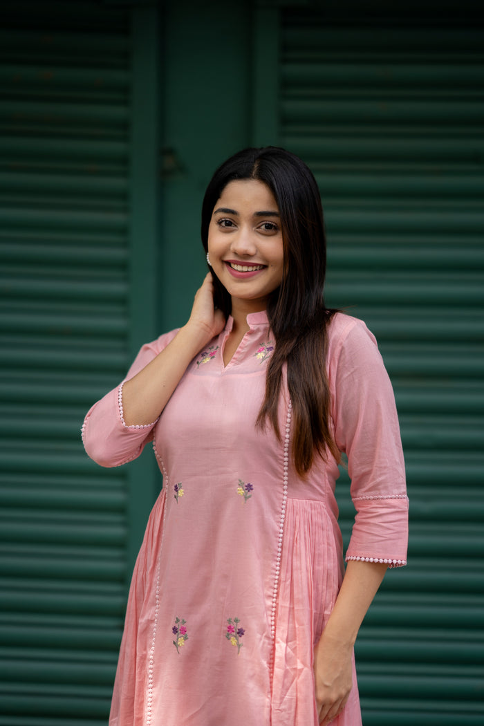 Pink shaded soft mul cotton kurti with floral embroidery deatilings along with side gathers MBS-531 **Ready to dispatch**