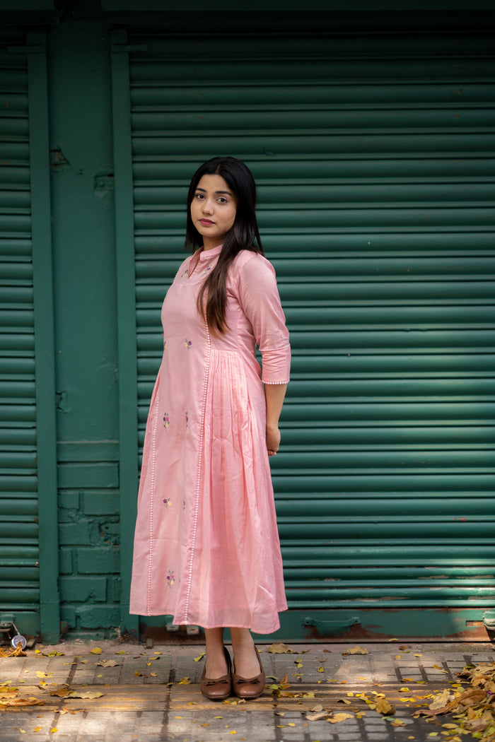 Pink shaded soft mul cotton kurti with floral embroidery deatilings along with side gathers MBS-531 **Ready to dispatch**