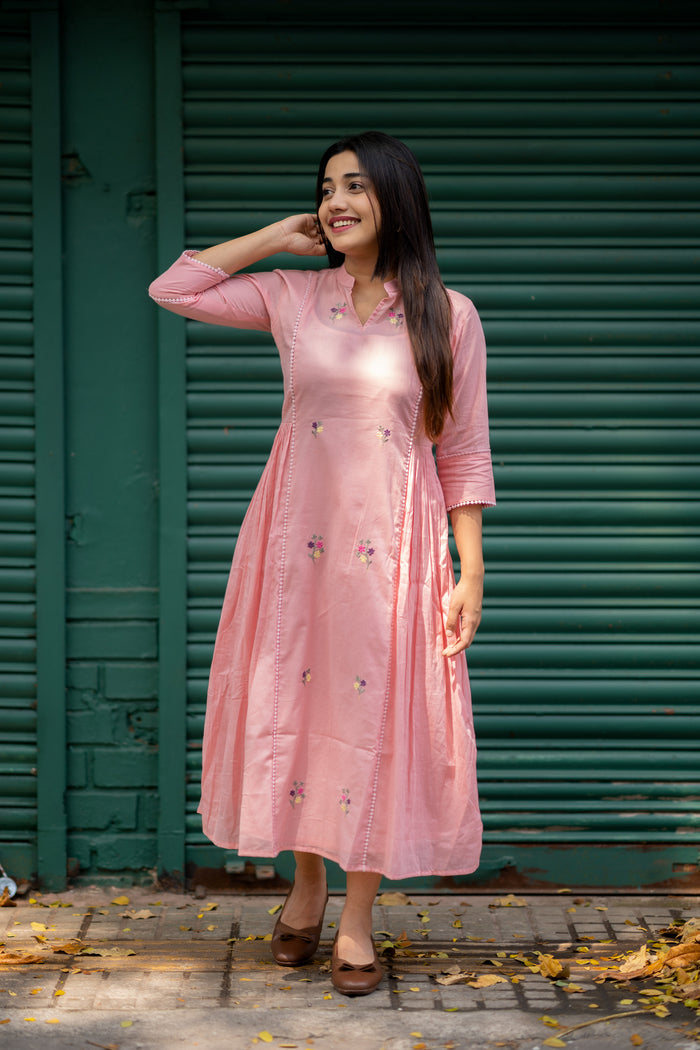 Pink shaded soft mul cotton kurti with floral embroidery deatilings along with side gathers MBS-531 **Ready to dispatch**
