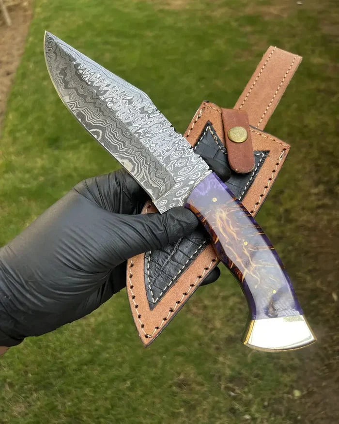 Premium Damascus Knife with Pine Corn Resin Handle & Protective Leather Sheath cskforged