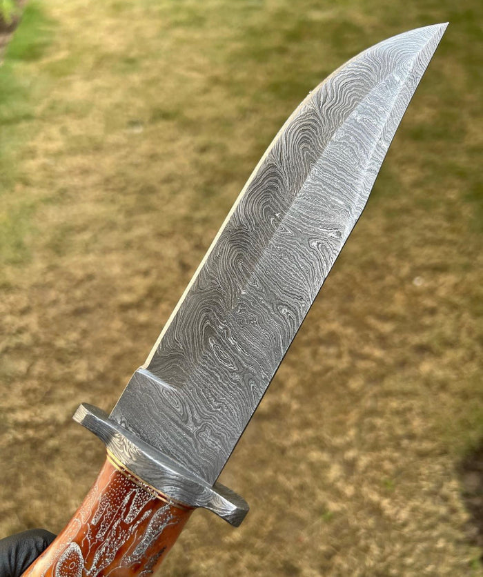 Skull Handle-Handmade Damascus Hunting Camping Knife cskforged
