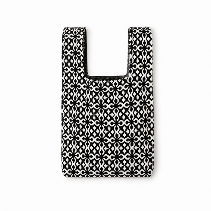 The Black Solitaire Handbag A Bag Concept